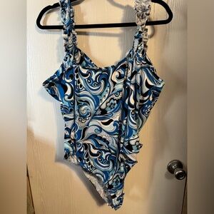 Haute Monde Blue Floral Plus Size 3X Bodysuit. Sleeveless with Ruffles.